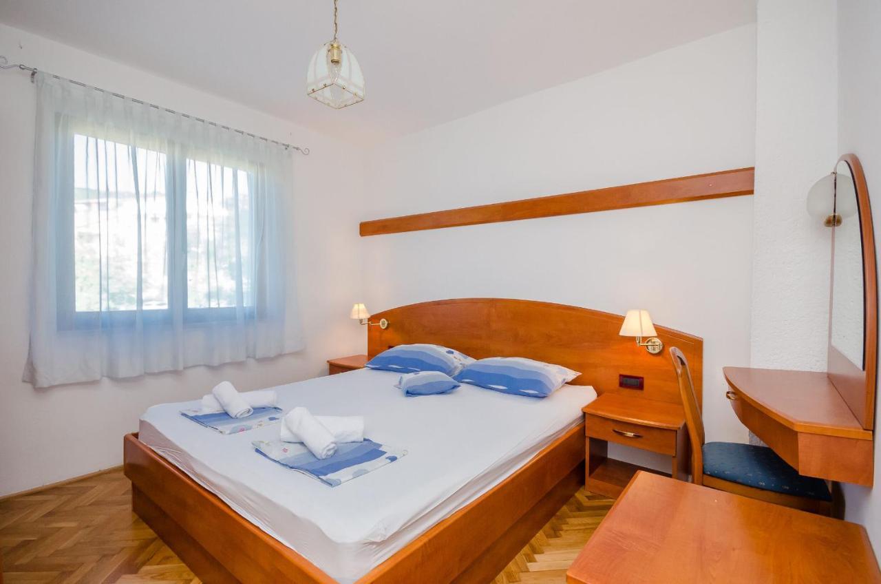 Apartments Zorka Kampor Esterno foto